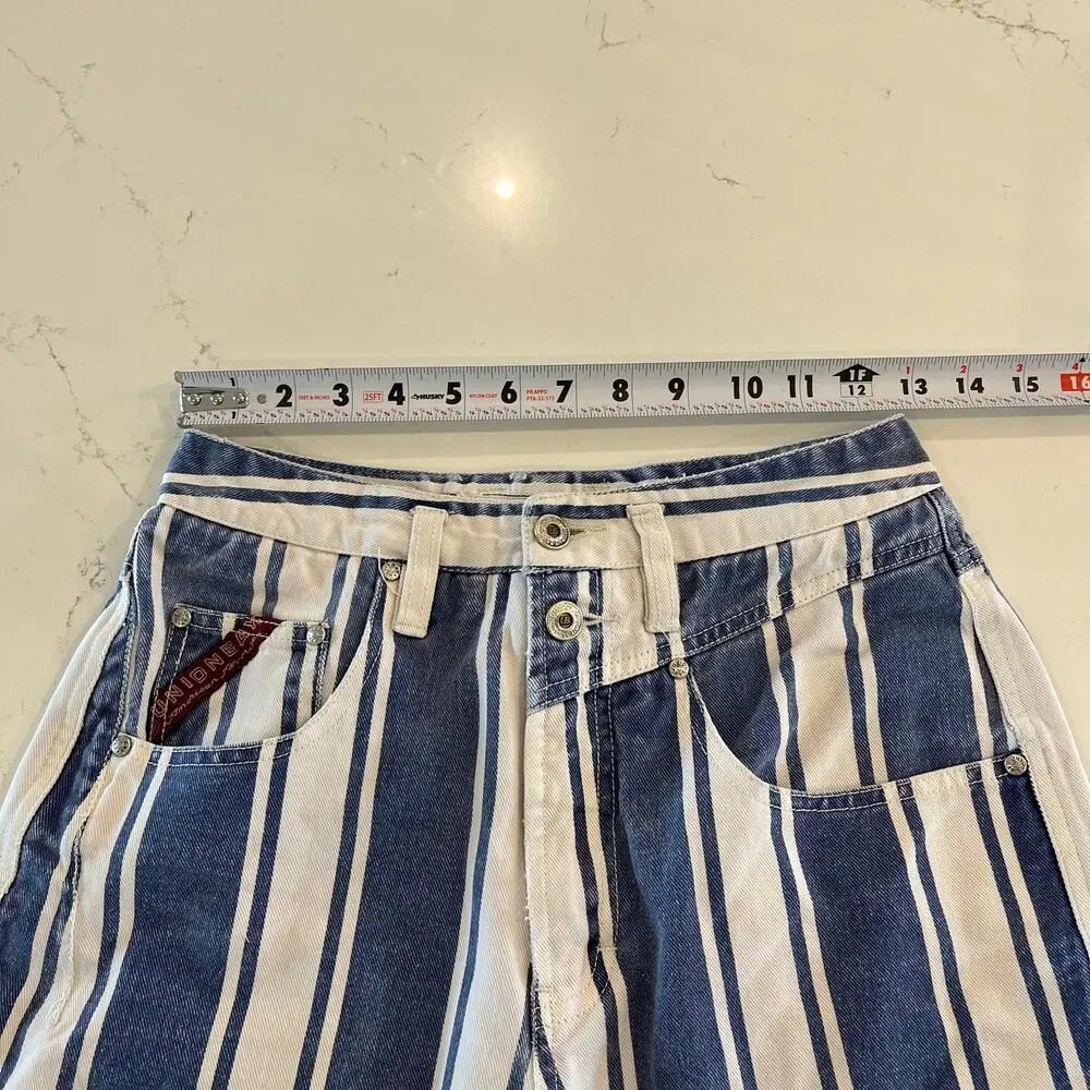 Y2K Vintage Union Bay White and Blue‎ Striped Shorts Size Small
